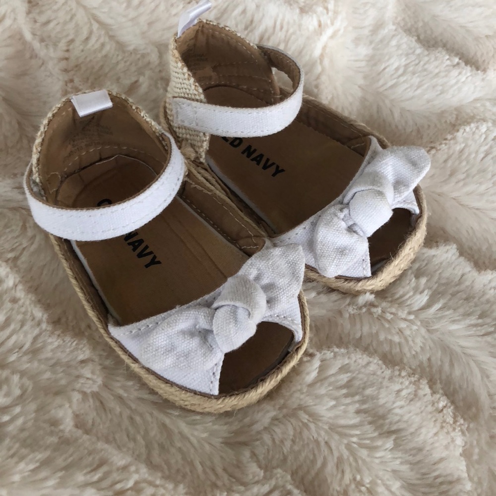 Old Navy Baby Girl Sandals EUC